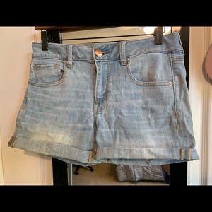 american eagle jean shorts (midi)